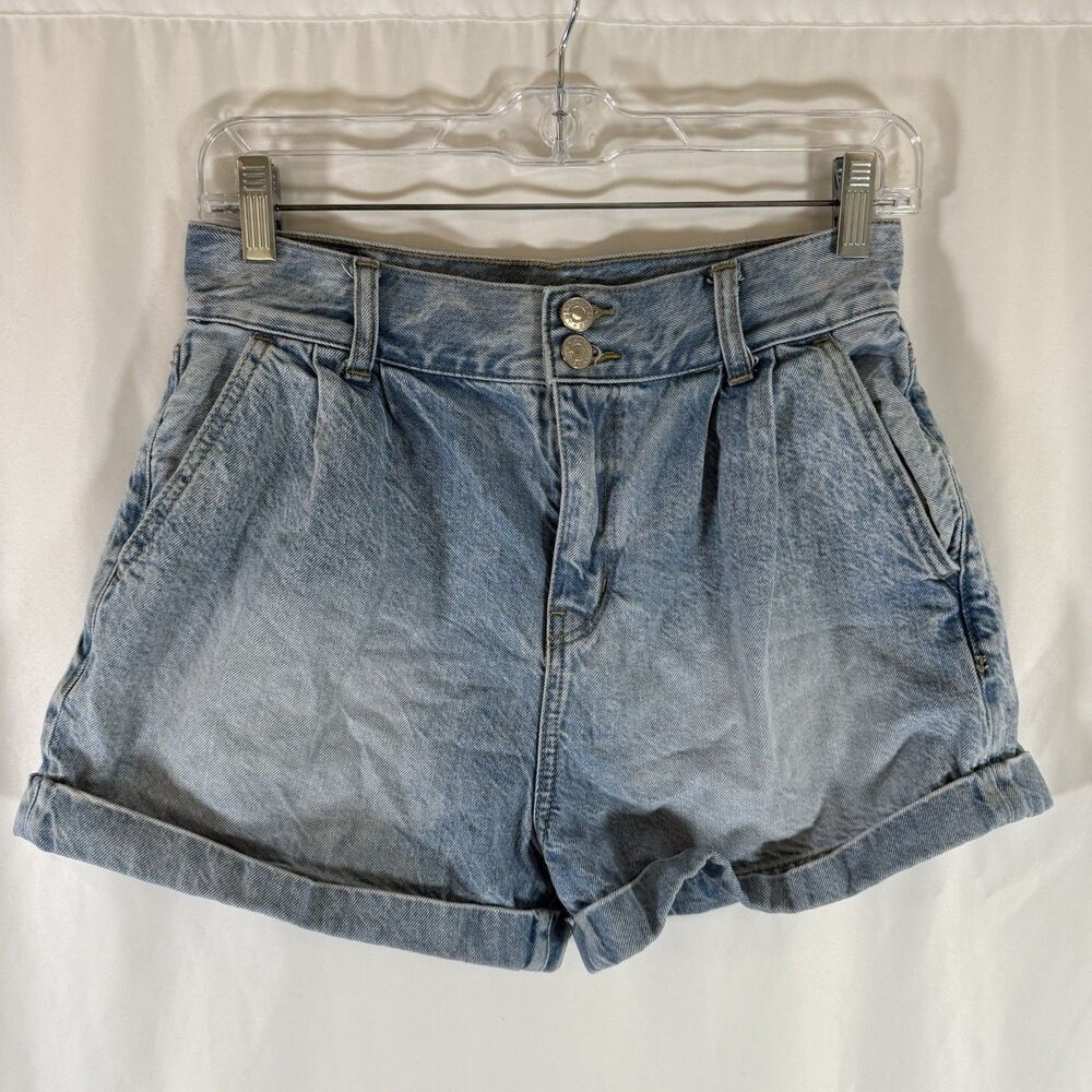 American Eagle Mom Jean Shorts Women's 2 Light Wash Rolled Cuff Button Pockets